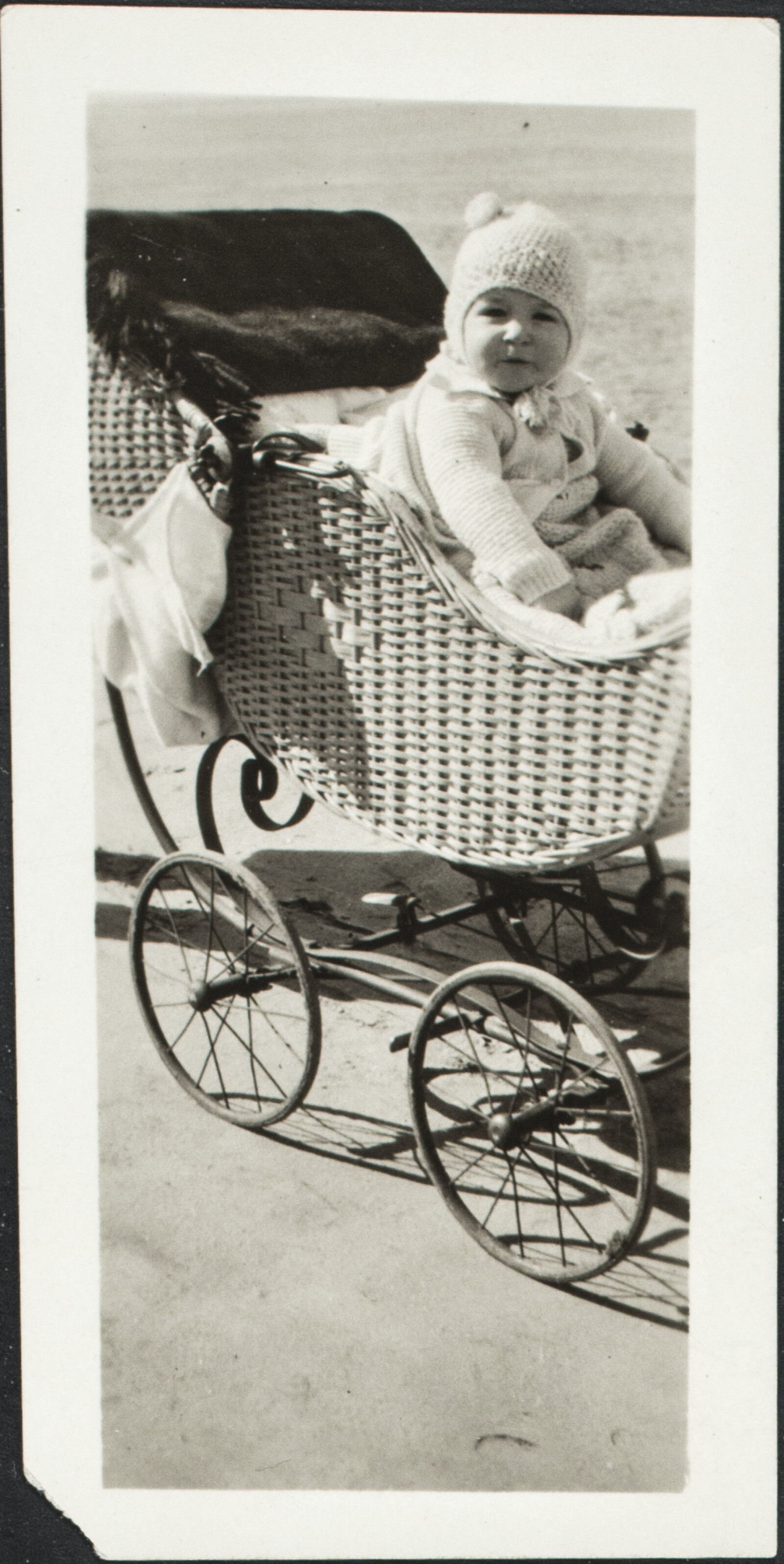 Young Richard Diebenkorn with Family