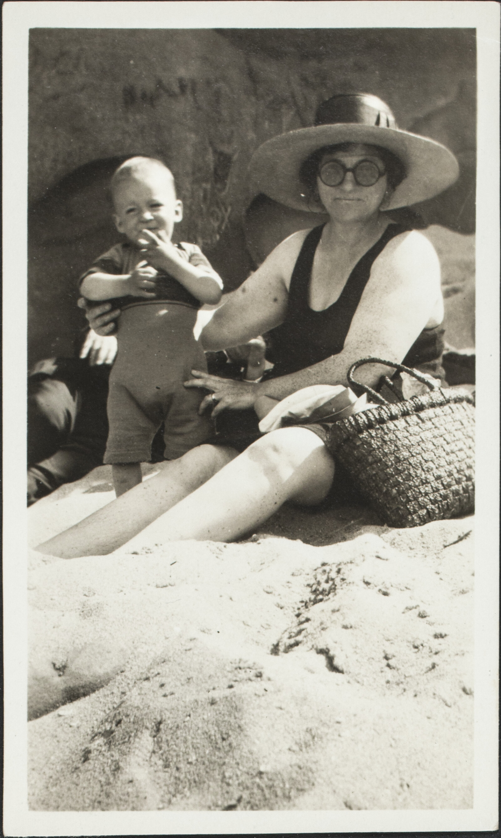 Young Richard Diebenkorn with Family