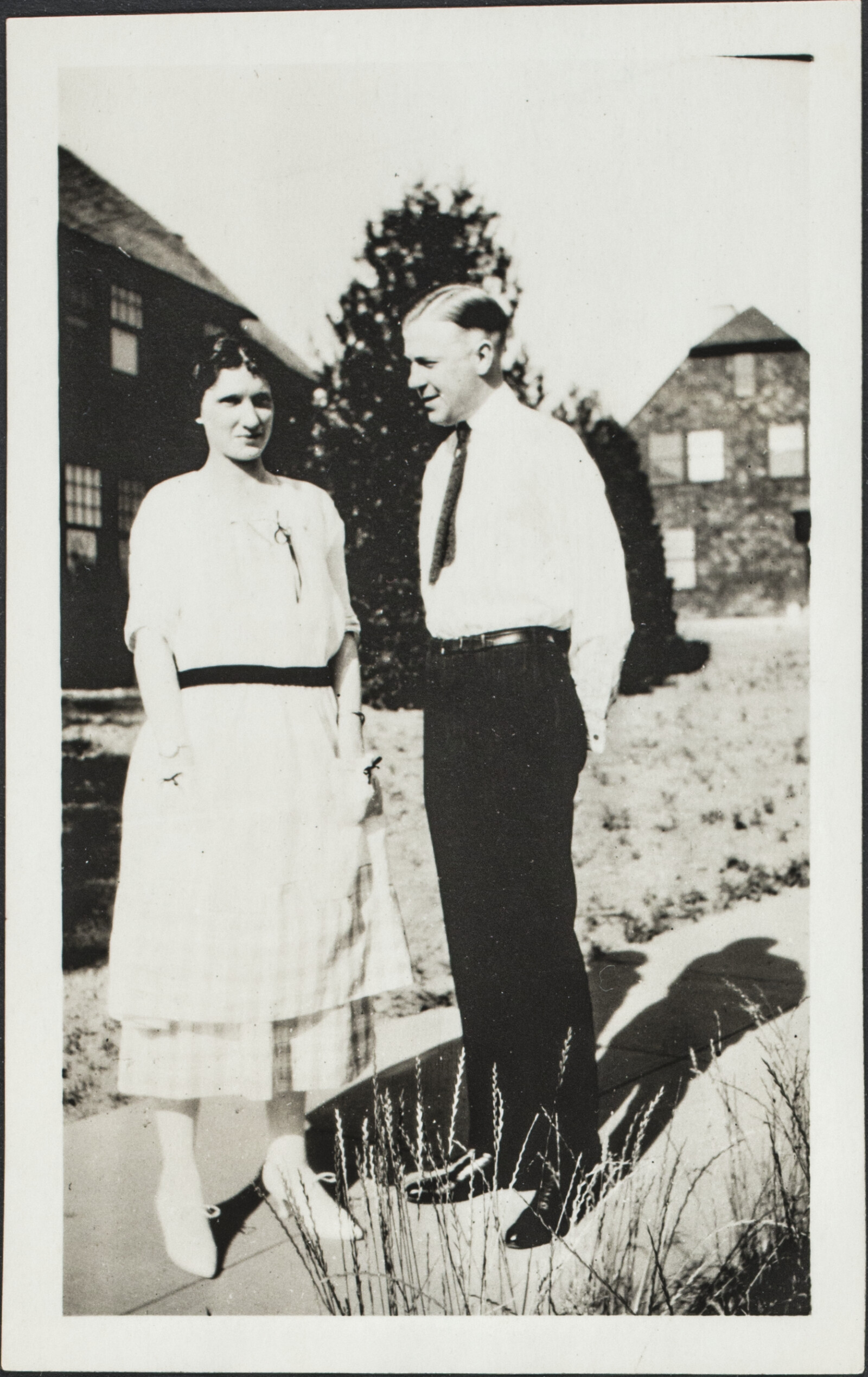 Young Richard Diebenkorn with Family