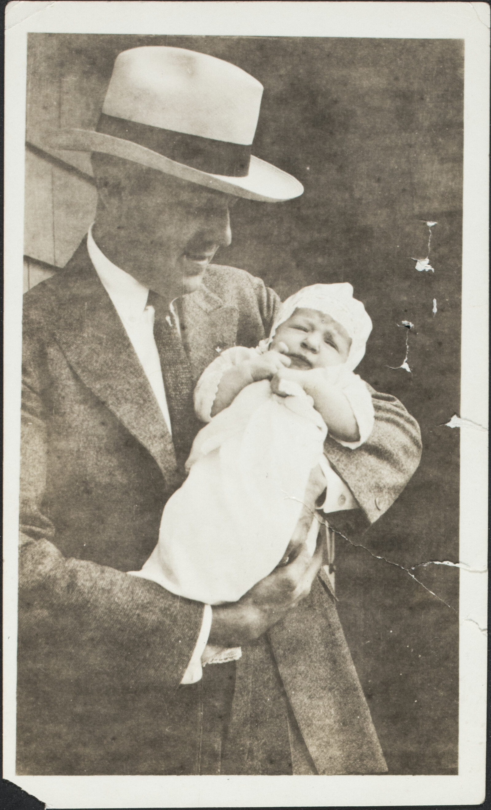 Young Richard Diebenkorn with Family