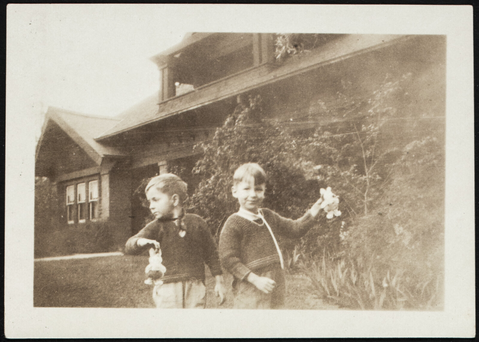 Young Richard Diebenkorn with Family