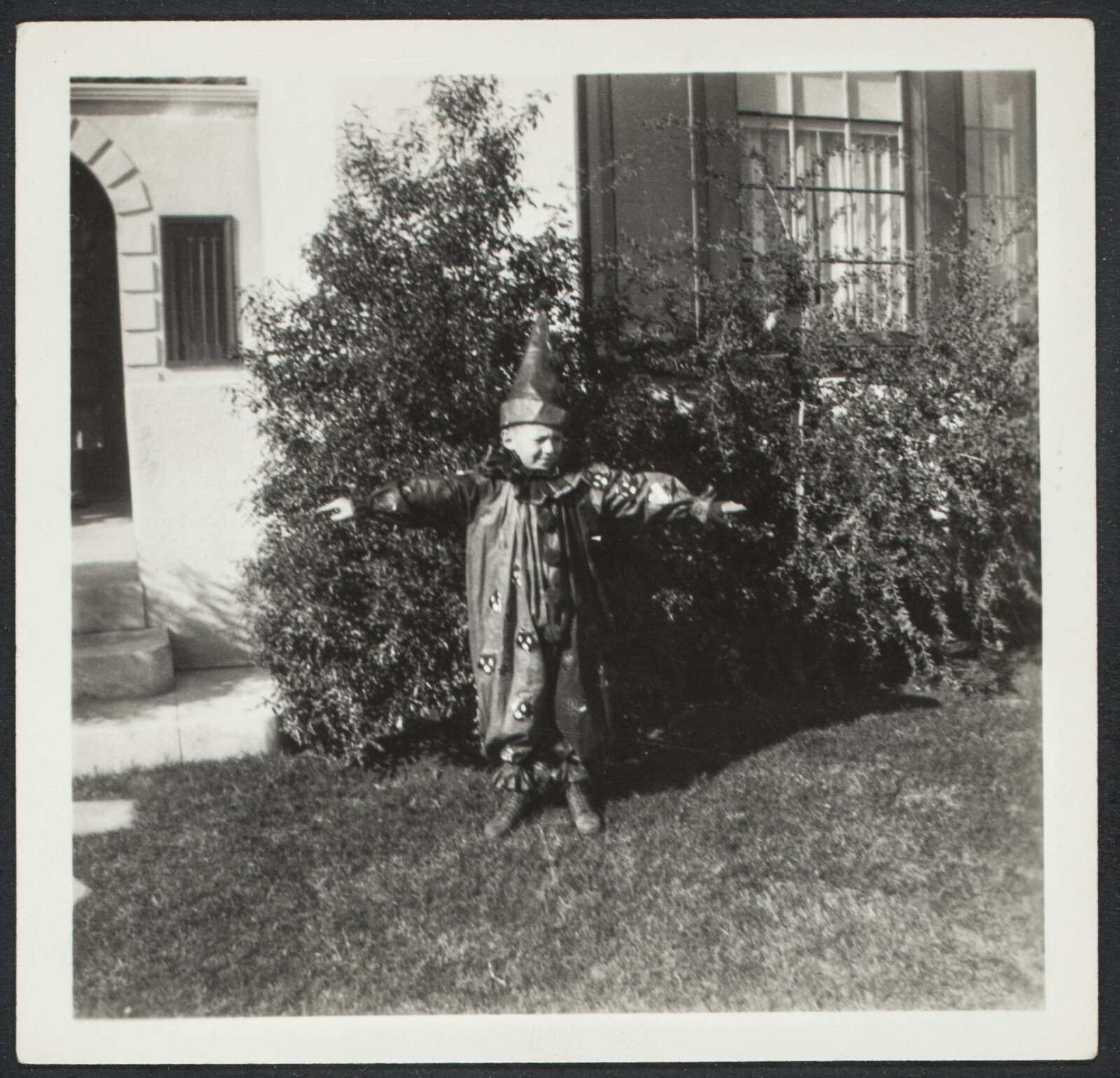 Young Richard Diebenkorn with Family