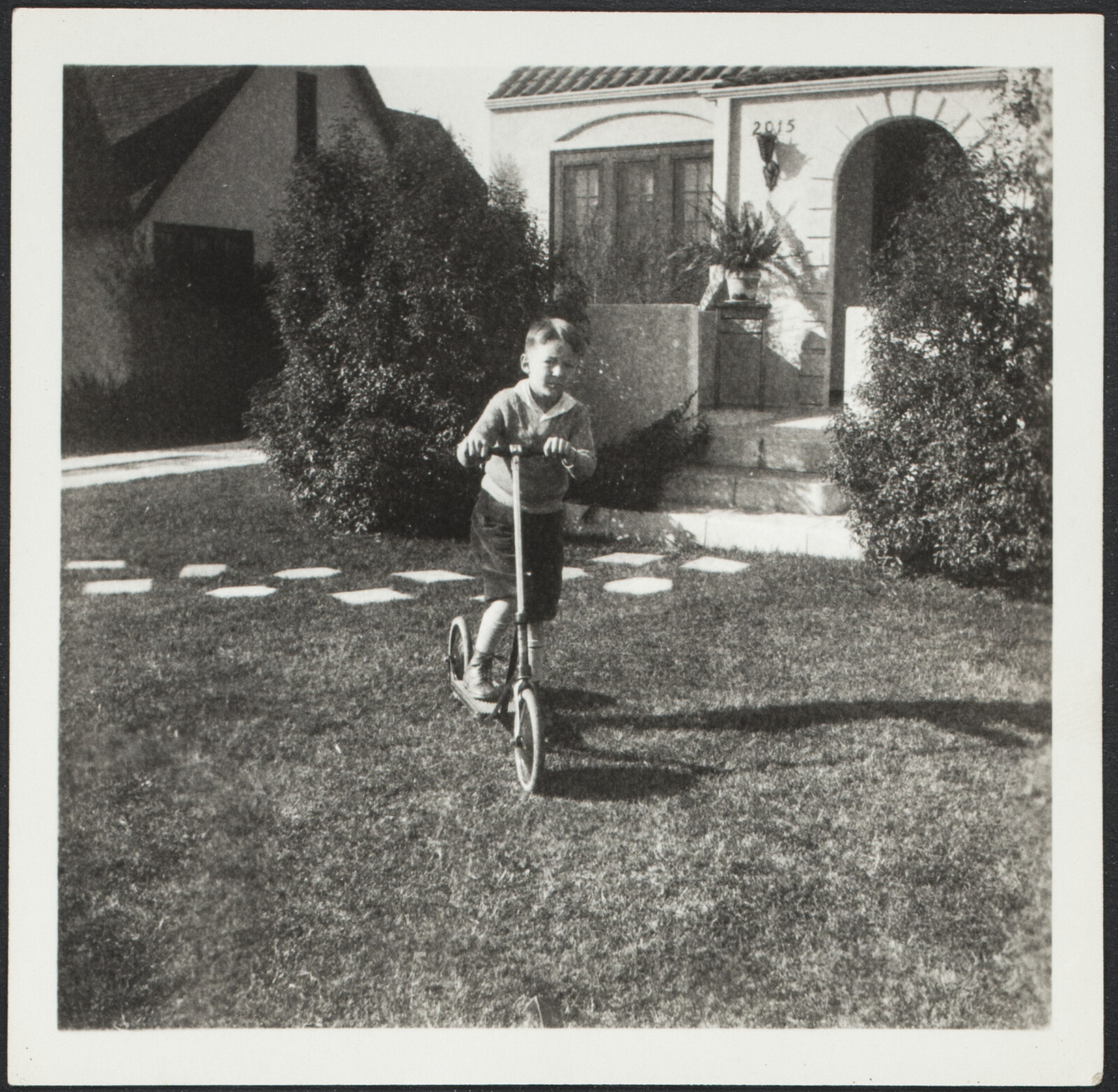 Young Richard Diebenkorn with Family