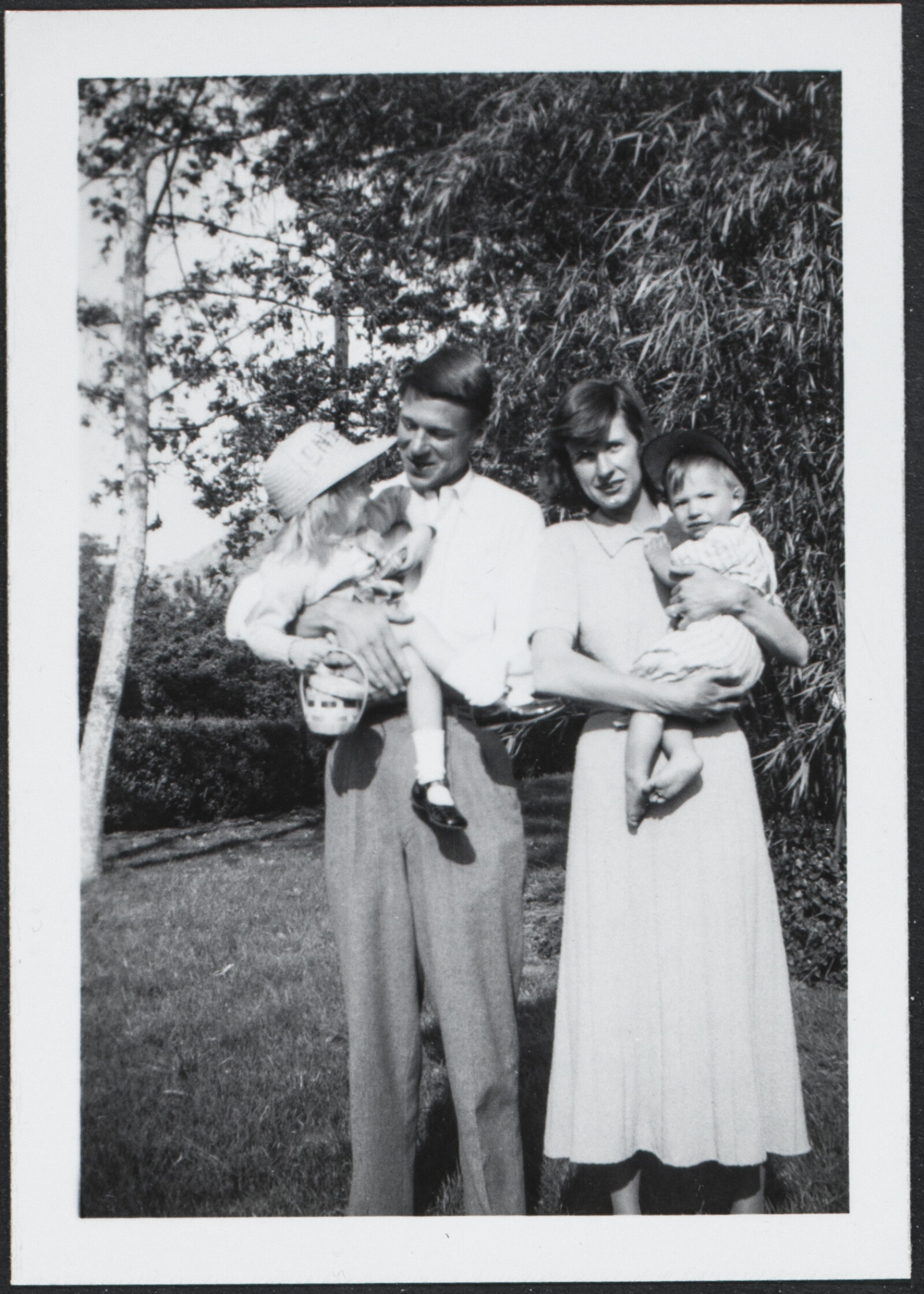 Richard and Phyllis Diebenkorn Family Photographs